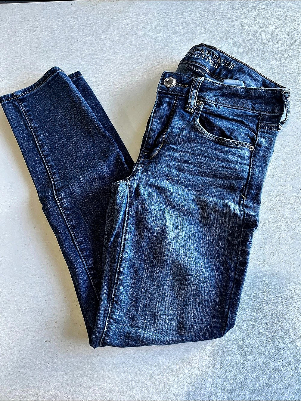 American Eagle Dark Washed Skinny Jeans